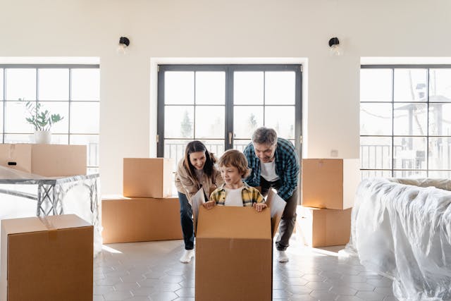 Moving into a Smaller Space: 6 Tips for Tiny Home Transitions