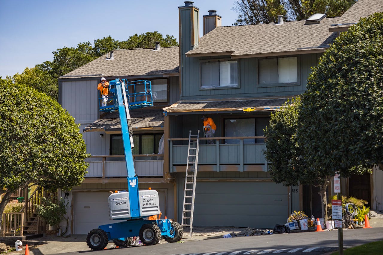 Top 7 Paint Colors to Boost Your Home’s Curb Appeal in 2025